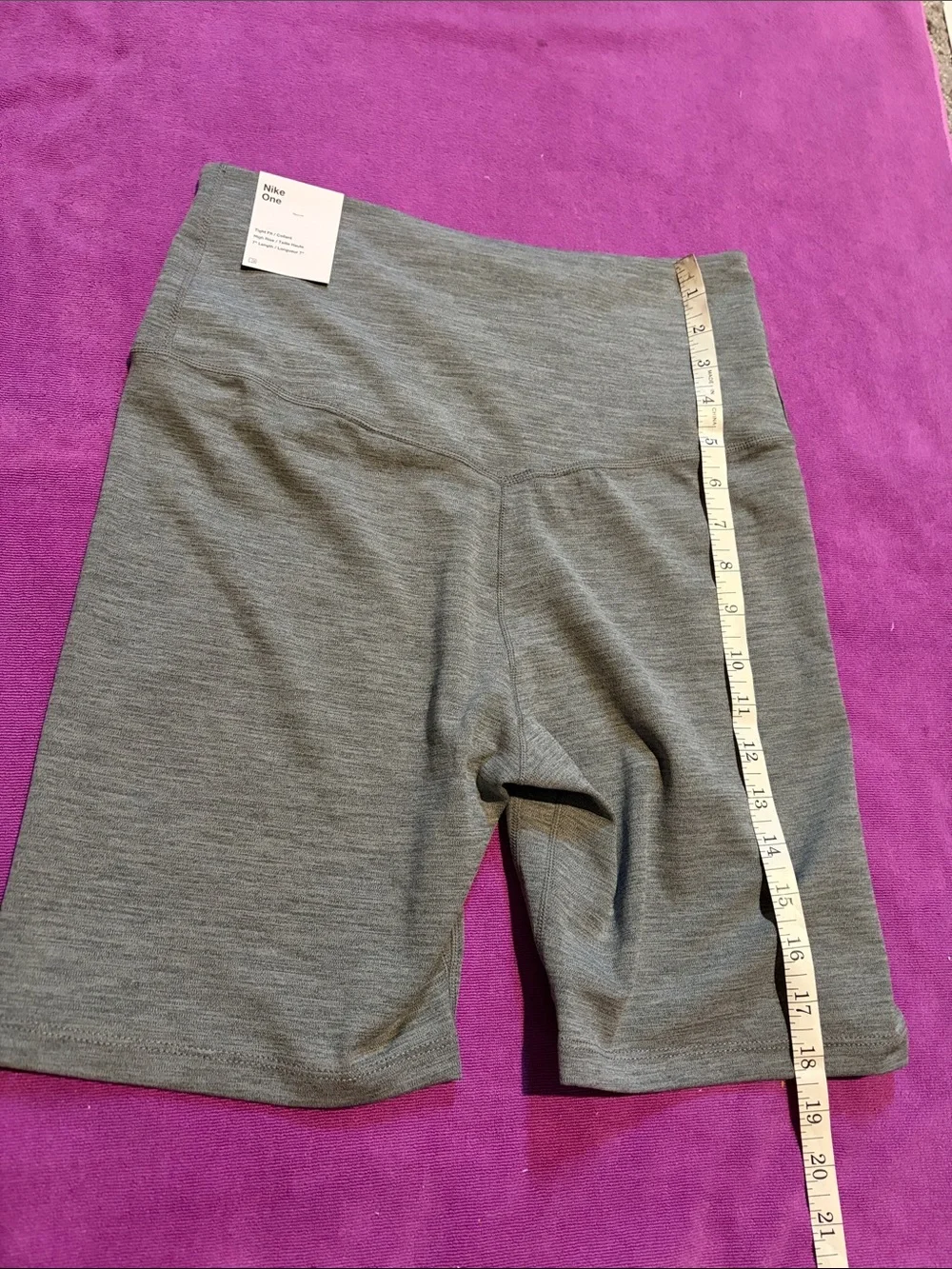🩶 Nike DRI-FIT Women's Heather Gray High-Rise Bike Shorts 7” Inseam Size Medium